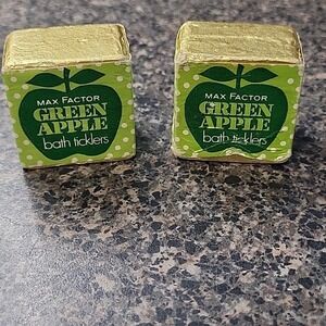 VINTAGE Max Factor‎ Green Apple BATH TICKLERS 1.6oz England